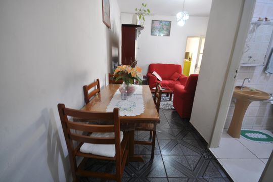 Sala de casa para alugar com 1 quarto, 80m² em Parque Edu Chaves, São Paulo