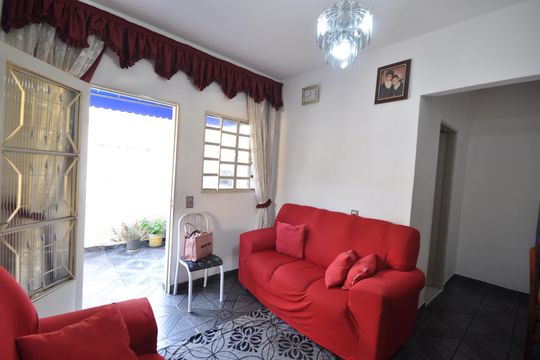 Sala de casa para alugar com 1 quarto, 80m² em Parque Edu Chaves, São Paulo