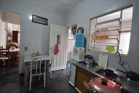 Cozinha de casa para alugar com 1 quarto, 80m² em Parque Edu Chaves, São Paulo