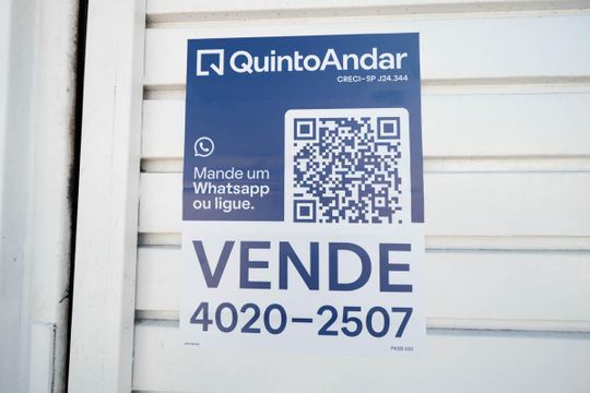 Fachada de casa à venda com 2 quartos, 244m² em Vila Marieta, São Paulo