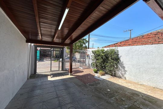 Garagem de casa à venda com 2 quartos, 59m² em Arroio da Manteiga, São Leopoldo