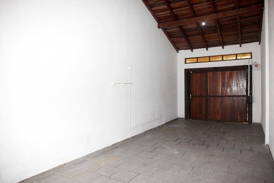 Garagem 2 (02 vagas) de casa à venda com 3 quartos, 250m² em Menino Deus, Porto Alegre
