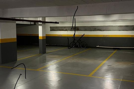garagem de apartamento à venda com 3 quartos, 91m² em Vila Santa Teresa, Santo André