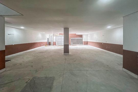 Garagem de apartamento à venda com 2 quartos, 84m² em Vila Linda, Santo André