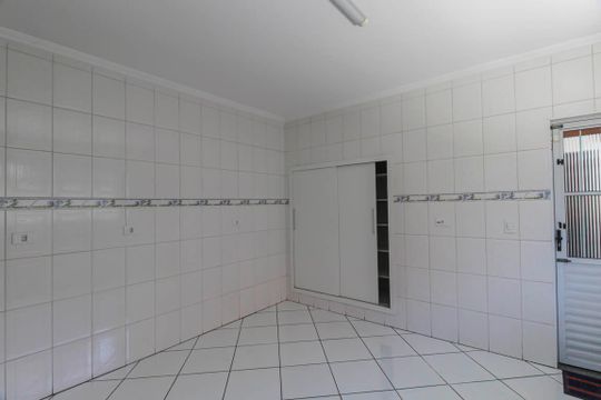 Cozinha de casa à venda com 4 quartos, 240m² em Jardim Santa Adelia, São Paulo