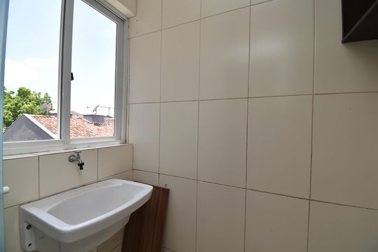 Área de Serviço de apartamento para alugar com 2 quartos, 48m² em Cruzeiro, São José dos Pinhais