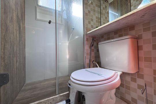 Banheiro Social de apartamento à venda com 2 quartos, 59m² em Vargem Pequena, Rio de Janeiro