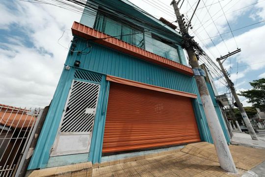 Fachada de casa para alugar com 2 quartos, 90m² em Jardim Maringa, São Paulo