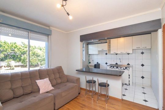 Apartamento à venda com 2 quartos, 65m² em Santo Antônio, Porto Alegre