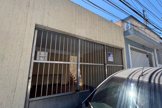 Fachada  de casa à venda com 2 quartos, 98m² em Jardim Valdibia, São Bernardo do Campo