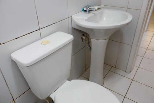 Banheiro de apartamento à venda com 2 quartos, 60m² em Conceicao, Osasco