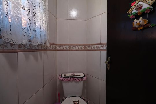 Lavabo de casa à venda com 4 quartos, 230m² em Vila Guarani, Santo André