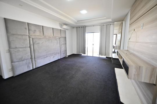Casa de Condomínio para alugar com 3 quartos, 400m² em Residencial Granville, Goiânia