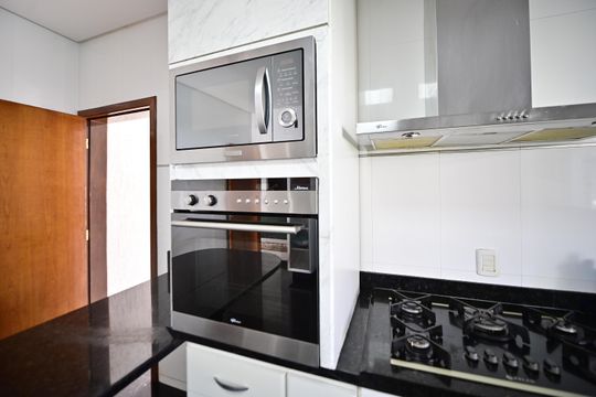 Casa de Condomínio para alugar com 3 quartos, 400m² em Residencial Granville, Goiânia
