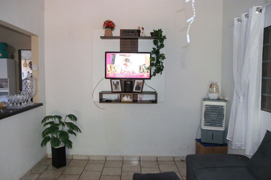 Sala de casa à venda com 2 quartos, 450m² em Setor Candida de Morais, Goiânia