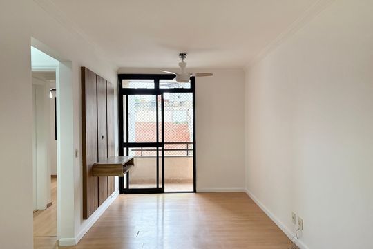 Apartamento para alugar com 2 quartos, 64m² em Vila Pereira Cerca, São Paulo