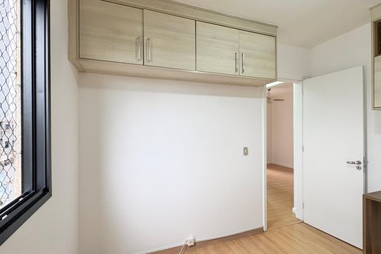 Quarto de apartamento à venda com 2 quartos, 64m² em Vila Pereira Cerca, São Paulo