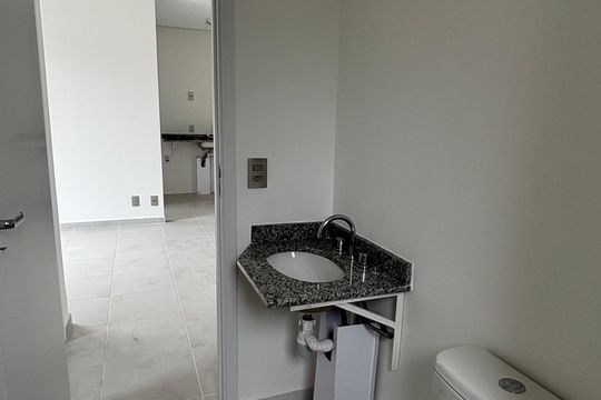 Banheiro de apartamento para alugar com 2 quartos, 50m² em Santa Terezinha, Santo André