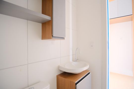 Banheiro de kitnet/studio à venda com 1 quarto, 25m² em Tatuapé, São Paulo
