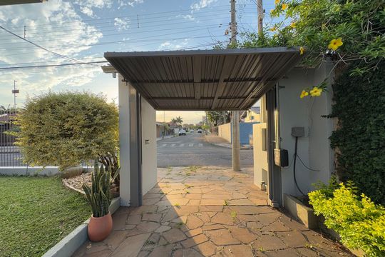 Casa à venda com 3 quartos, 120m² em Scharlau, São Leopoldo