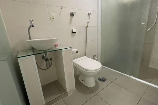 Banheiro de apartamento à venda com 1 quarto, 44m² em Santa Cecilia, São Paulo