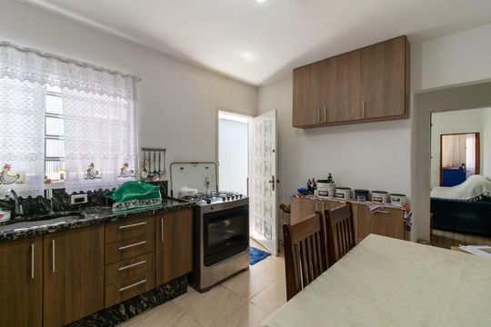 Cozinha de casa à venda com 2 quartos, 121m² em Jardim Terezopolis, Guarulhos