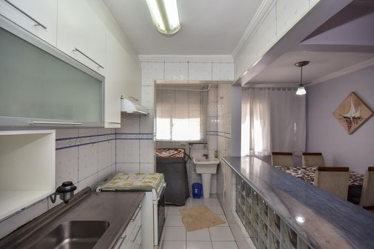Cozinha de apartamento à venda com 2 quartos, 64m² em Jardim Monte Kemel, São Paulo
