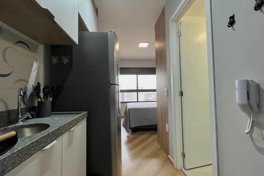 Cozinha de kitnet/studio para alugar com 1 quarto, 18m² em Vila Clementino, São Paulo