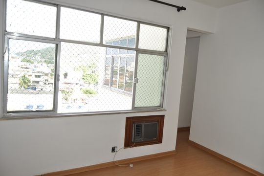 Apartamento para alugar com 2 quartos, 65m² em Quintino Bocaiúva, Rio de Janeiro