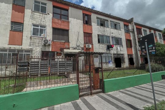 Fachada de apartamento à venda com 1 quarto, 57m² em Rubem Berta, Porto Alegre