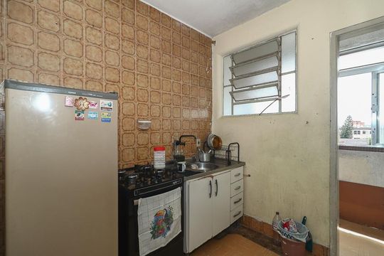 Cozinha de apartamento à venda com 1 quarto, 57m² em Rubem Berta, Porto Alegre