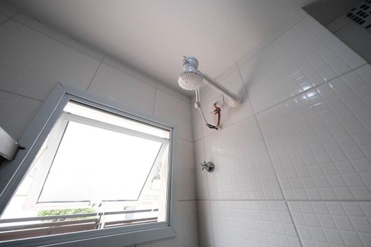 Banheiro de apartamento à venda com 2 quartos, 51m² em Ponte Rasa, São Paulo
