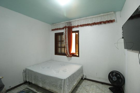 Quarto 2 de casa para alugar com 6 quartos, 250m² em Costa E Silva, Porto Alegre