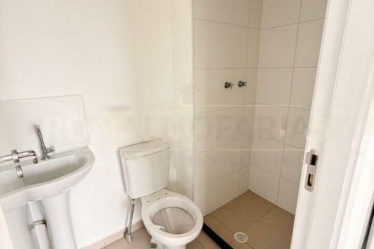 Apartamento à venda com 2 quartos, 38m² em Jurubatuba, São Paulo