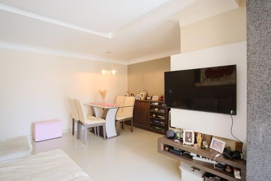 Sala de apartamento à venda com 3 quartos, 72m² em Vila Carrão, São Paulo