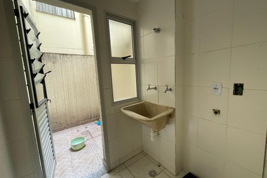 Cozinha de apartamento para alugar com 2 quartos, 54m² em Caiapia, Cotia