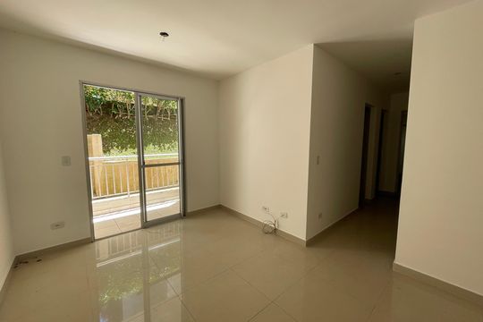 Sala de apartamento para alugar com 2 quartos, 54m² em Caiapia, Cotia