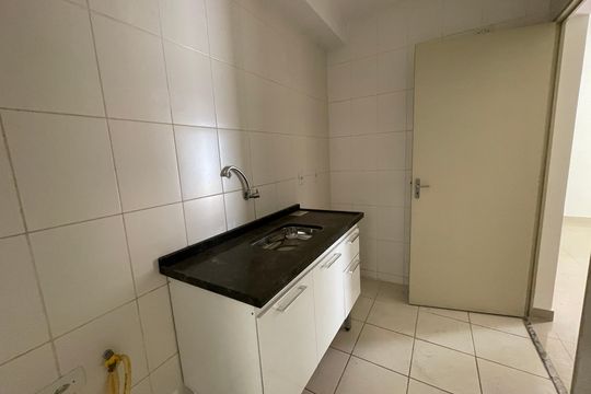 Cozinha de apartamento para alugar com 2 quartos, 54m² em Caiapia, Cotia