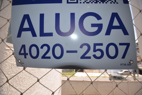 Placa Instalada de apartamento para alugar com 2 quartos, 40m² em Cascadura, Rio de Janeiro