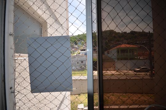 Placa Instalada de apartamento para alugar com 2 quartos, 40m² em Cascadura, Rio de Janeiro