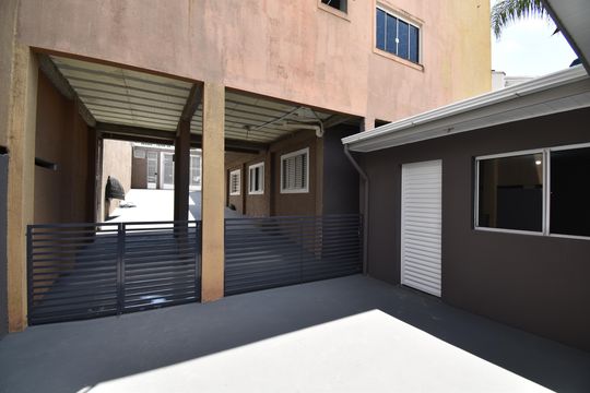 Área externa de casa de condomínio para alugar com 3 quartos, 70m² em Cajuru, Curitiba