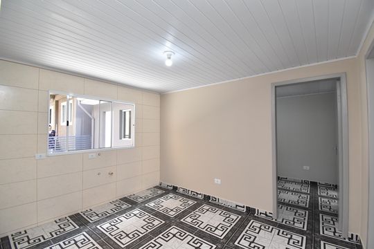 Cozinha de casa de condomínio para alugar com 3 quartos, 70m² em Cajuru, Curitiba