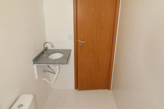 Banheiro de apartamento para alugar com 2 quartos, 70m² em Colinas do Paratehy, São José dos Campos