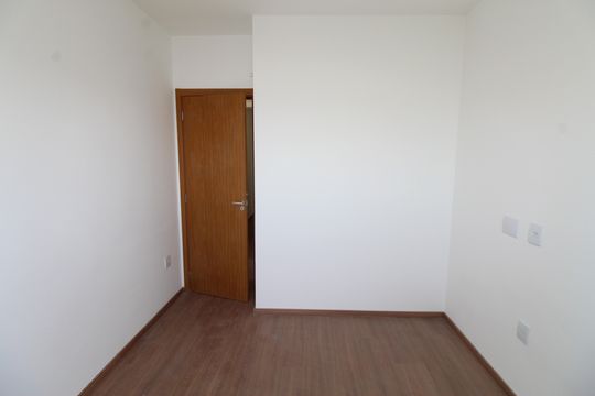Suíte de apartamento para alugar com 2 quartos, 70m² em Colinas do Paratehy, São José dos Campos