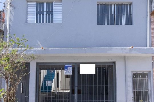 Fachada de casa à venda com 5 quartos, 129m² em Vila Nhocuné, São Paulo