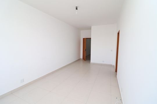 Apartamento para alugar com 3 quartos, 116m² em Jardim Guanabara, Rio de Janeiro