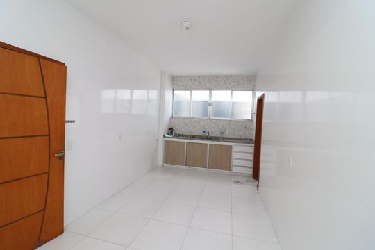 Cozinha de apartamento para alugar com 3 quartos, 116m² em Jardim Guanabara, Rio de Janeiro