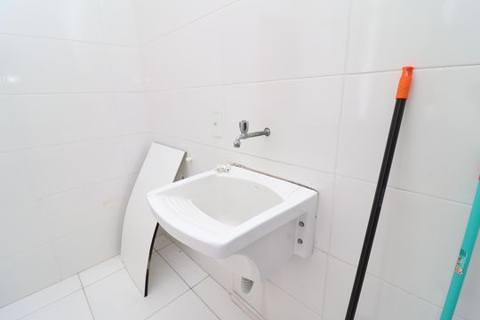 Área de Serviço de apartamento para alugar com 3 quartos, 116m² em Jardim Guanabara, Rio de Janeiro