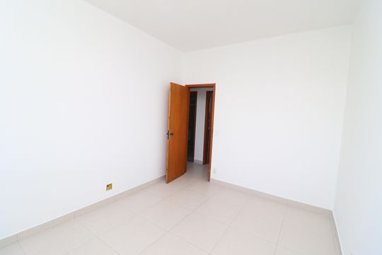 Quarto 2 de apartamento para alugar com 3 quartos, 116m² em Jardim Guanabara, Rio de Janeiro