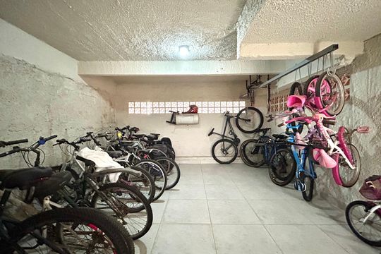 Bicicletário  de apartamento para alugar com 2 quartos, 86m² em Trindade, Florianópolis